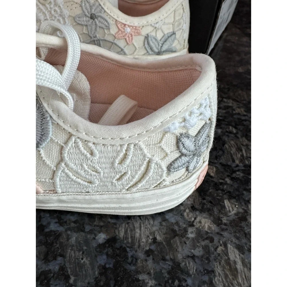 Converse‎ Chuck Taylor All Star Festival Crochet Low-Top Sneaker Size Kids 2